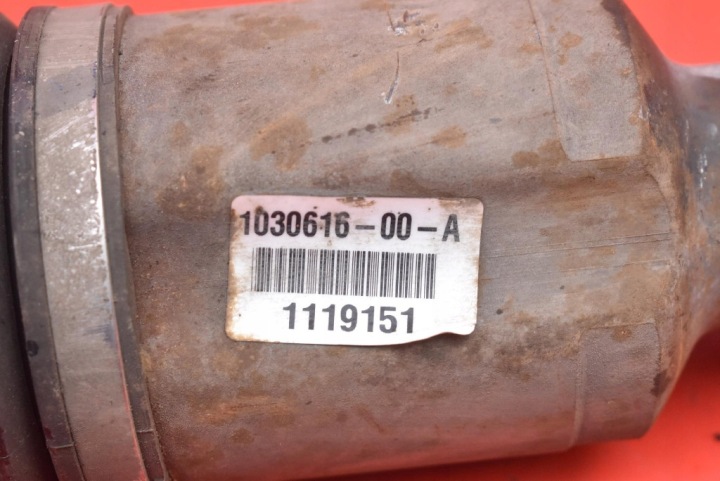 фото №6, Полуось правая перед 1030616-00-a tesla модель s p85d awd 12-20