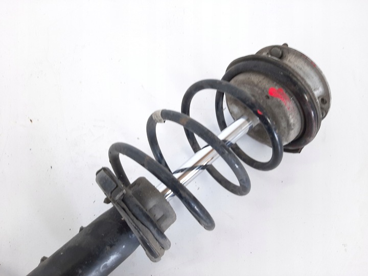 фото №11, Bmw e81 116d рестайлинг 10r амортизатор mcpherson  поворотный кулак правые перед зажимы