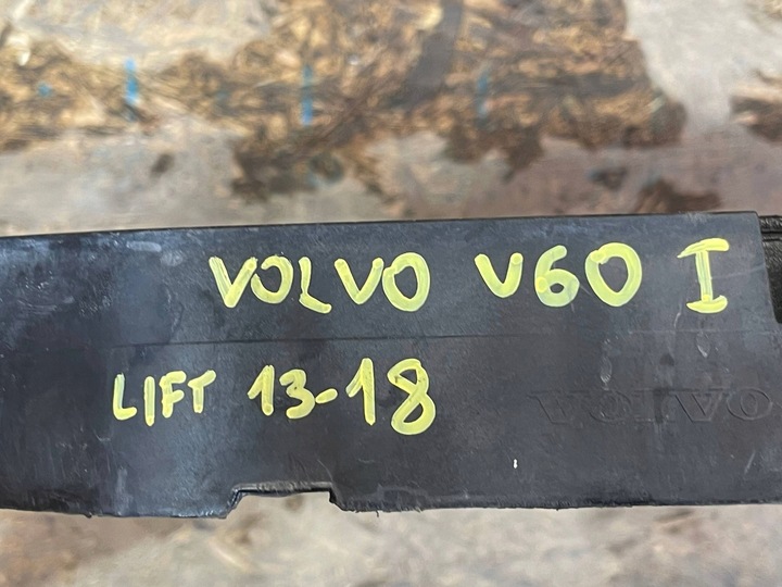фото №11, Volvo v60 v-60 i 1 рестайлинг 13-18 pas переднее усилитель лобовое