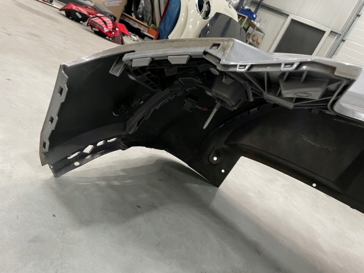 фото №7, Audi q2 81a бампер задний комплектный 6x pdc lz7g 5q0919275 81a807521j