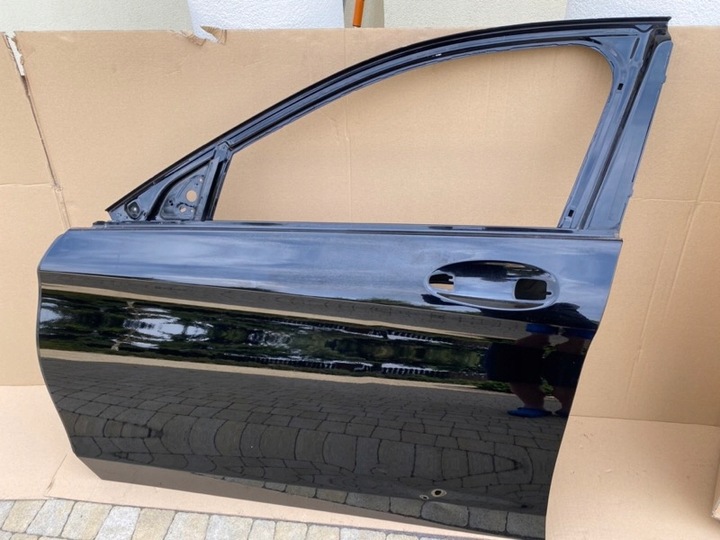 фото №1, Mercedes w205 c клас sedan двері ліві перед