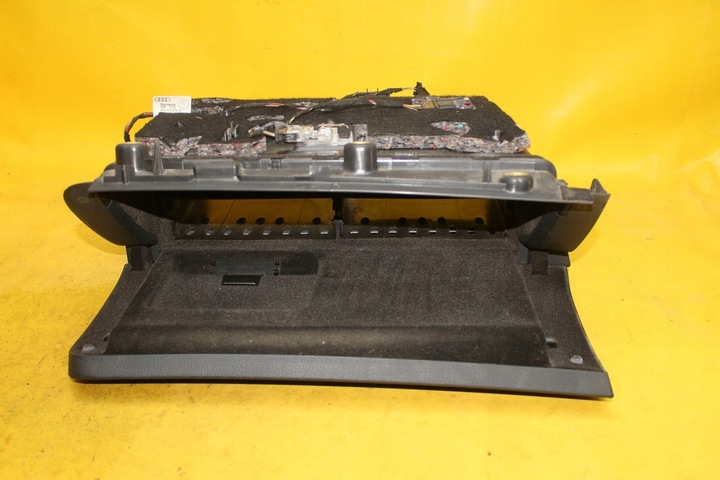 фото №10, Бардачок пасажира audi s6 c6 4f18570356ps