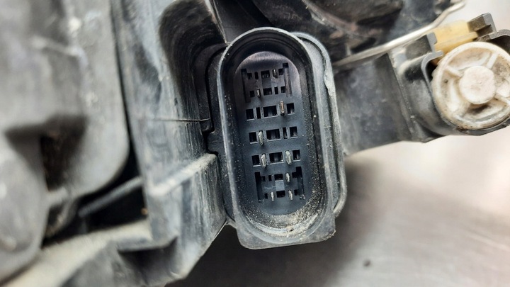 фото №12, Фара левый bi-xenon 3c0941751k vw passat b6 05-10r