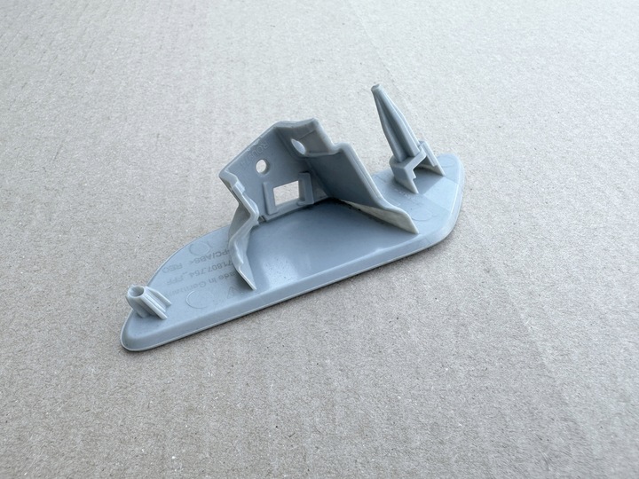 фото №12, Заглушка склоомивача лампа l p porsche panamera 971