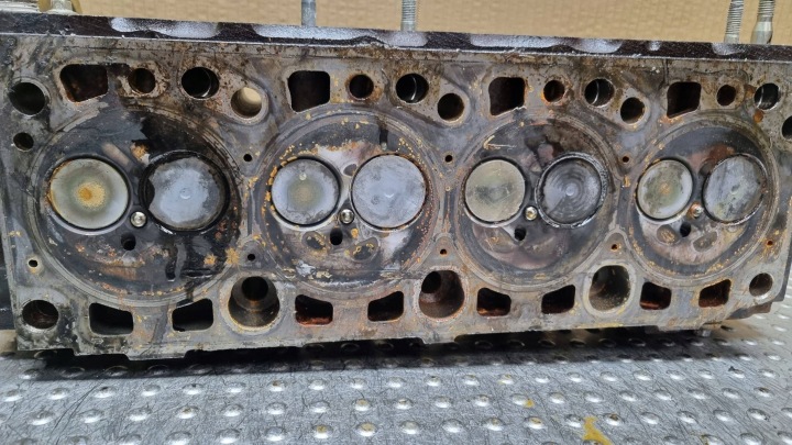 фото №8, Головка двигуна вал kpl 1s4q-6090-ab ford focus mk1 connect mk1 1,8tddi