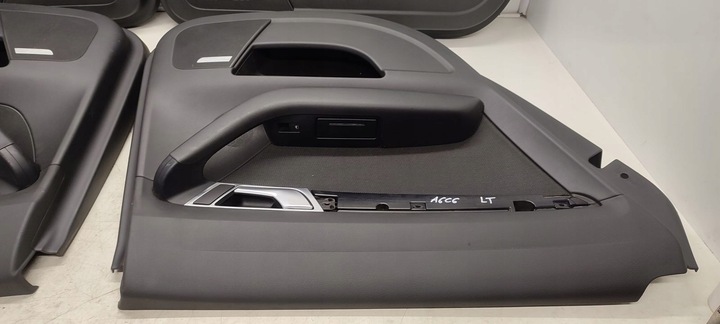 фото №7, Обшивки боковина комплект audi a6 c6 3,0 tdi универсал