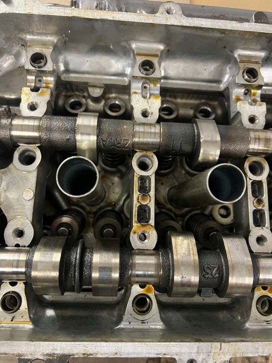 фото №9, Toyota auris ii e18 головка комплектна a1zr-e12u 1,6 16v