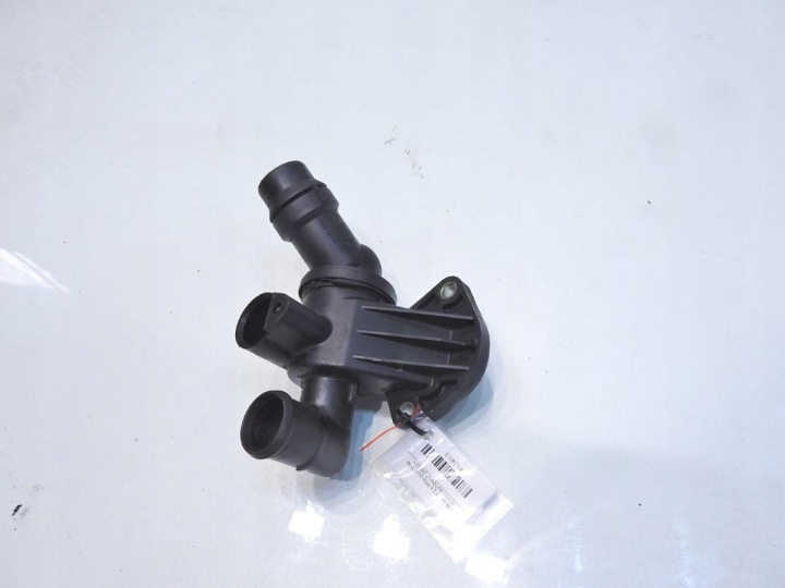 фото №6, Корпус термостата audi a4 b7 2.0 tfsi 06d121111g