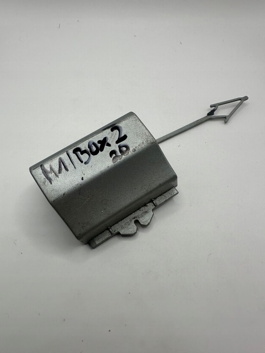 фото №1, Audi q2 рестайлинг заглушка фаркоп бампера зад 81a807441a