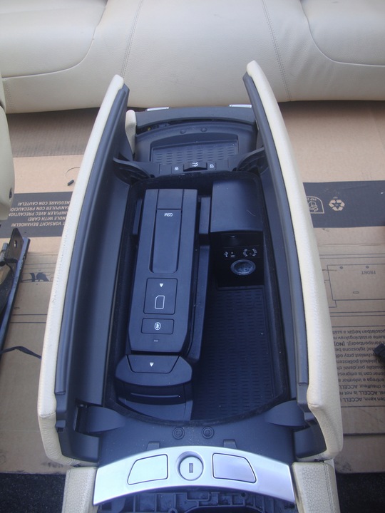 фото №10, Сиденье диван обшивки туннель кремовый кожа bmw 7 f01 f02 08-15 европа