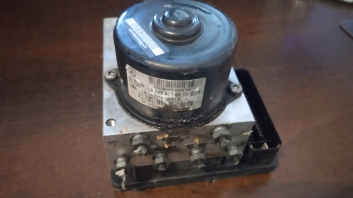 фото №1, Mercedes c-klasa w203 насос abs a0054310712