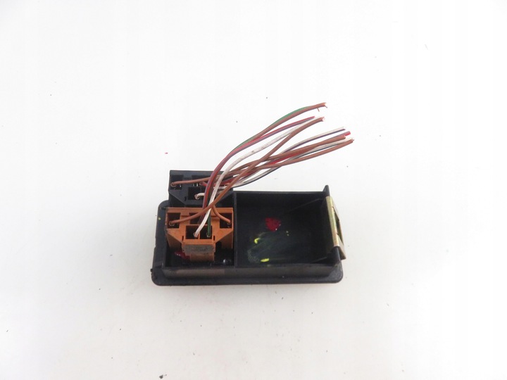 фото №11, Панель стекло audi a6 c4 avant 4a0959515c 4a0959521a