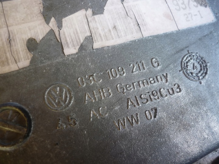 фото №12, Корпус распределительный вал 1.4 fsi 1.6 fsi blf bag blp bkg bln 03c109211g исправная