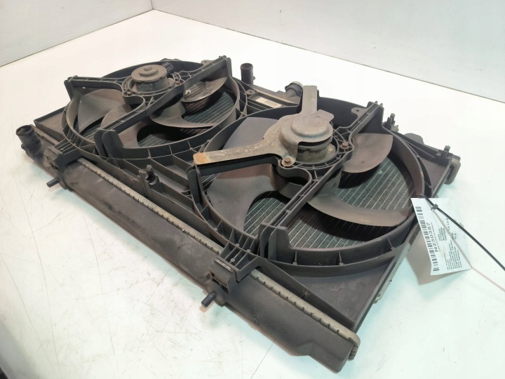 фото №6, Радіатор основний  90008525 1.8 nissan almera n16