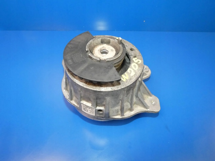 фото №1, Mercedes c класс w205 подушка крепление двигателя лапи кронштейн