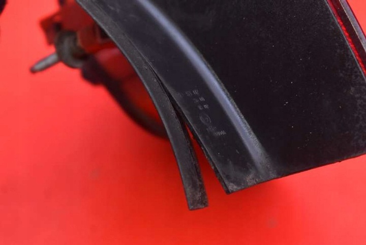 фото №8, Лампа правая зад задняя 89037746 audi a6 c6 универсал 04-08