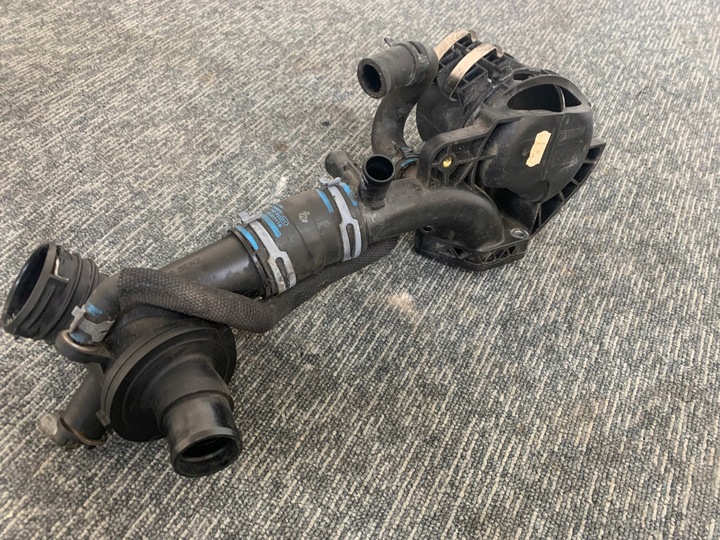 фото №8, Mercedes sprinter w907 шланг шланг воды оригинал европа