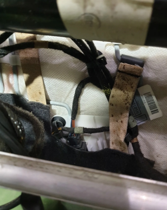 фото №5, Audi a6 c6 sedan сиденья пассажира правый перед s-line pół кожа з підігрівом