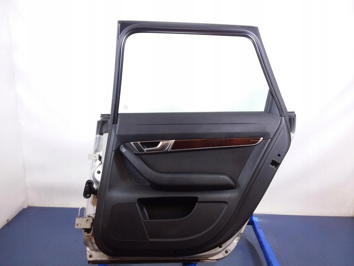 фото №8, Audi a6 c6 avant универсал дверь зад правые ly7w