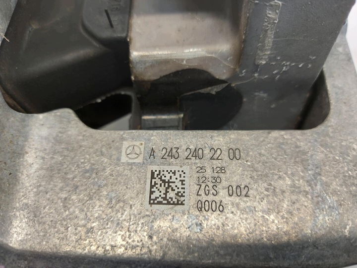 фото №5, Mercedes eqb 250+ x243, w247 2025r подушка двигуна права a2432402200