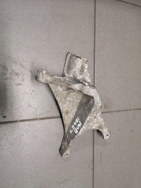 фото №1, Лапи двигателя audi a8 d3 4.2 tdi 4e0199370ba