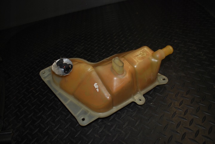 фото №5, Бачок рідини audi a6 c5 2.7t are 8d0121403l