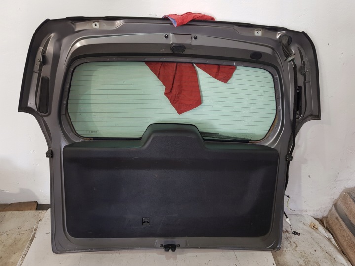 фото №11, Кришка багажника peugeot partner ii 1.6hdi eur 11r ktq