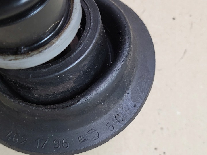 фото №11, Хрестовина нижній шарнір колонки кермового mercedes c-kl 190 w201 оригінальний номер eu