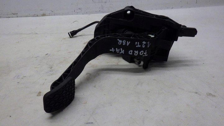 фото №1, Педаль зчеплення ford ka + iii 1.2 t e3b1-7b633-ae