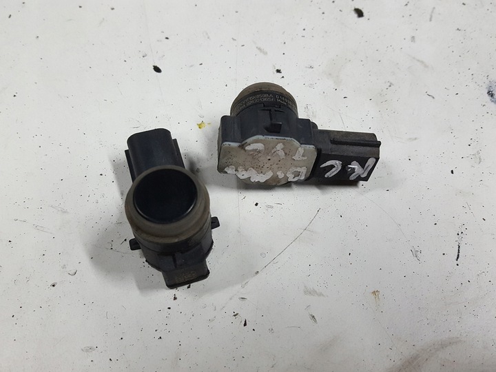 фото №1, Ford b-max 12r- датчик парковка pdc зад kc