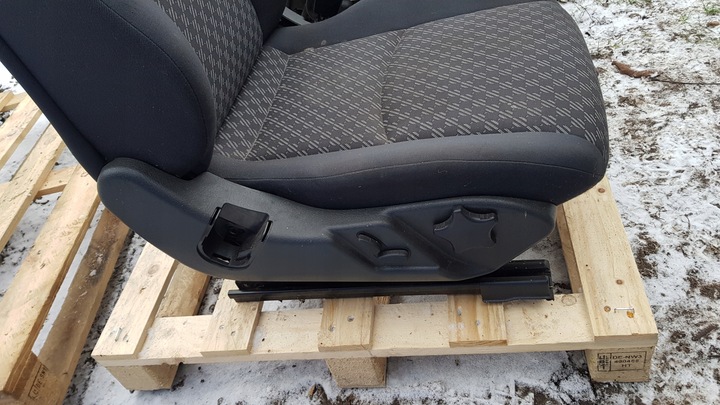 фото №9, Mercedes w203 сиденье правый перед каркас