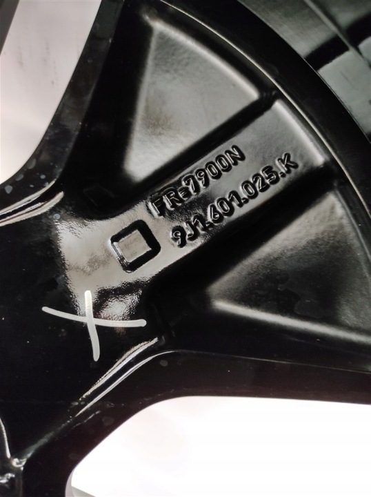фото №13, Диск porsche taycan 9j turbo 20 дюймів 11j et60