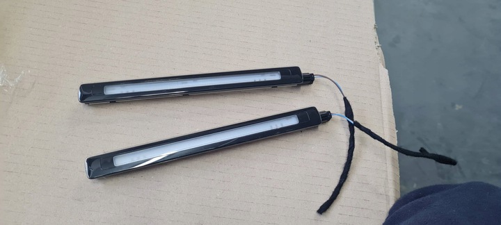 фото №1, Sq8 4m rsq8 q8 лампа лампочки штекер разъём led багажника зад 2x sq7 4m q7