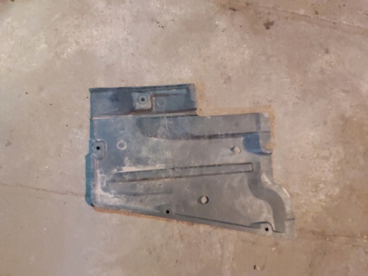 фото №1, Audi оригинальный номер 4f0825215c audi защита шасси 4f0825216e