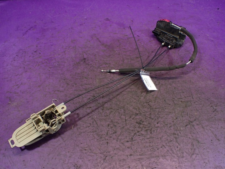 фото №1, Nissan tiida i 04-08 замок перед правый ручка 2 pin