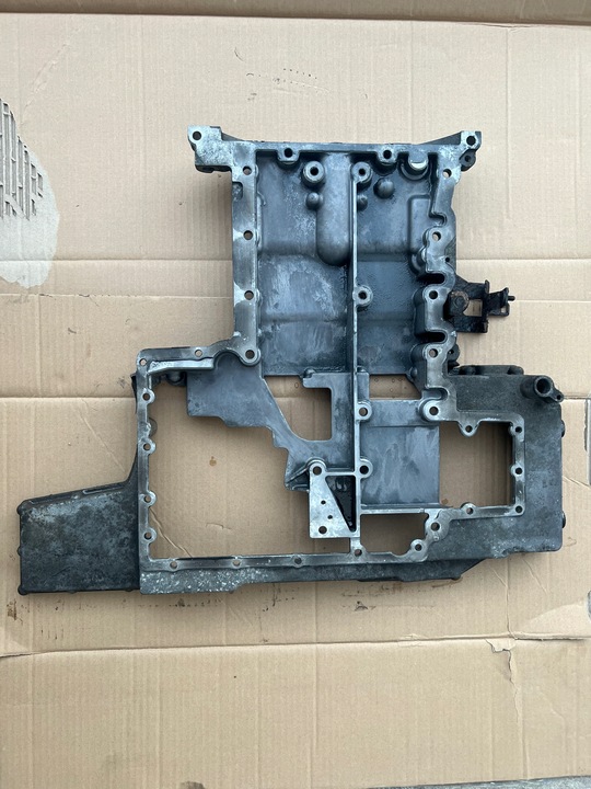 фото №1, Піддон масляна верхня audi a8 d3 w12 6.0 bht 07c103805a