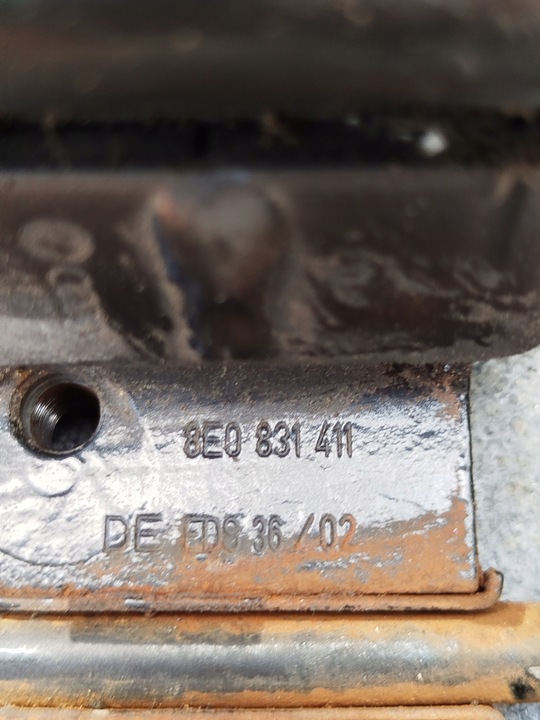 фото №7, Петля двері лівий перед audi a4 b6 8e0831411