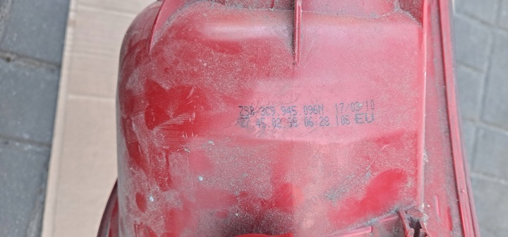 фото №6, Vw passat b6 3c9 универсал лампа зад задняя правая led красивая 3c9945096n