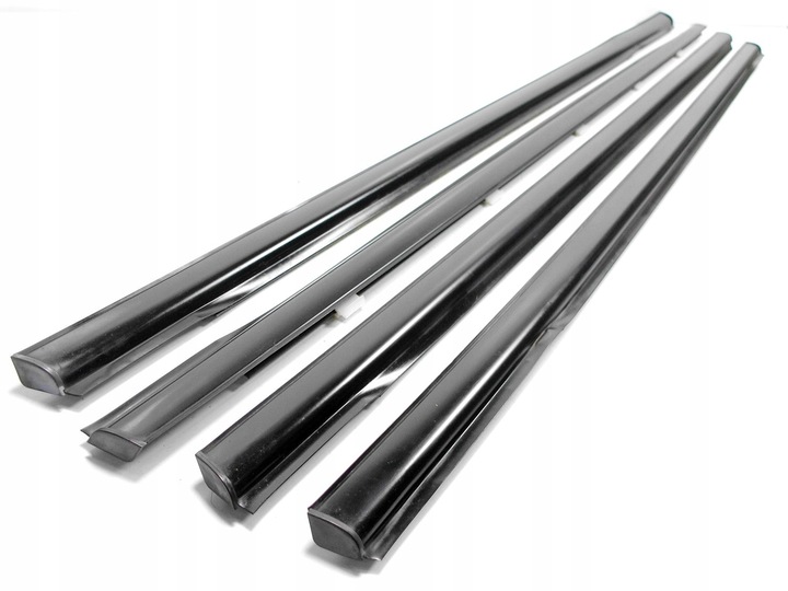 фото №1, Ssangyong actyon 09r уплотнитель стёкла дверь планка правые зад