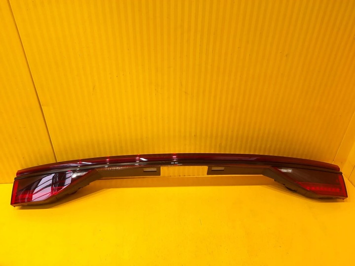 фото №1, Audi a8 d5 лампа зад накладка hogh matrix 4n0945095af usa
