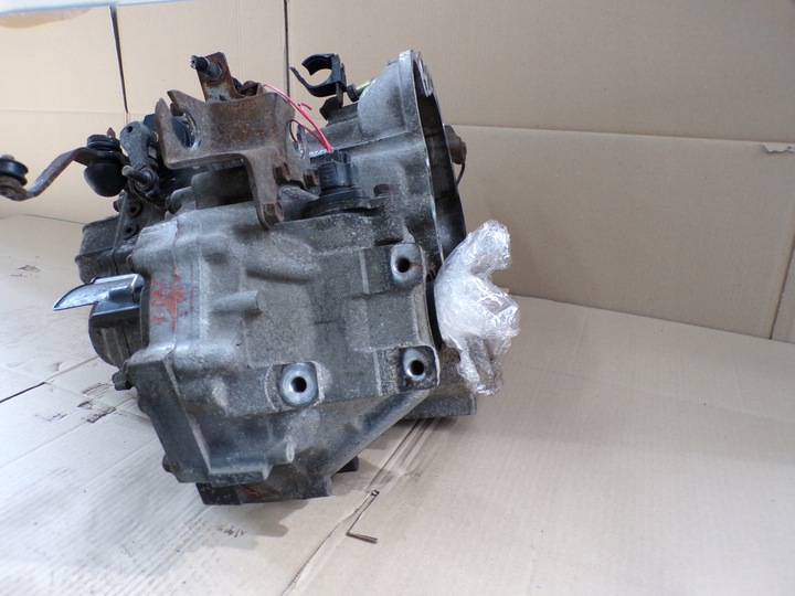 фото №10, Carisma рестайлинг 1.6 16v коробка передач коробки передач