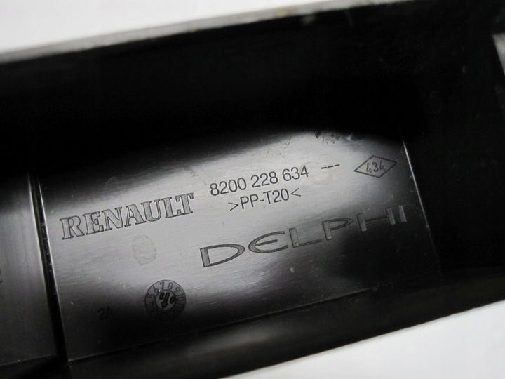 фото №6, Renault clio iii 1.6 b 09r коробка предохранителей 8200228634 8200220647