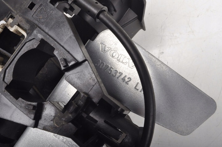 фото №2, Volvo xc70 ii замок двері лівий зад 31253920 10pin