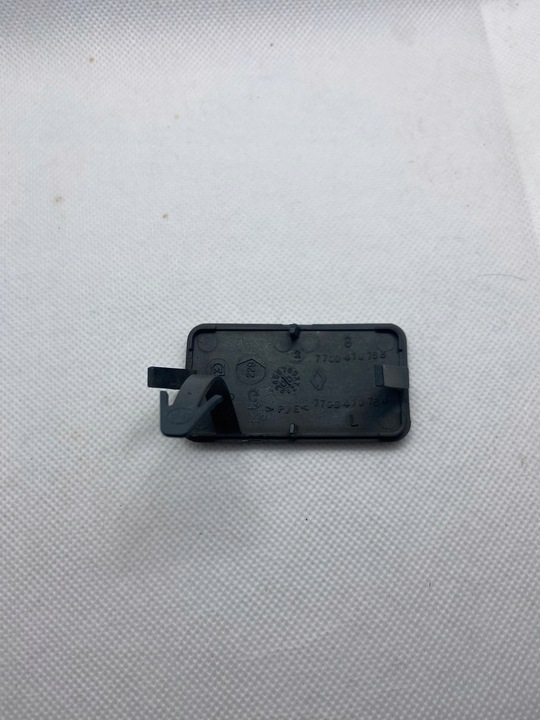 фото №3, Заглушка бампера фаркоп зад renault clio 2 ii 98-01 7700410763