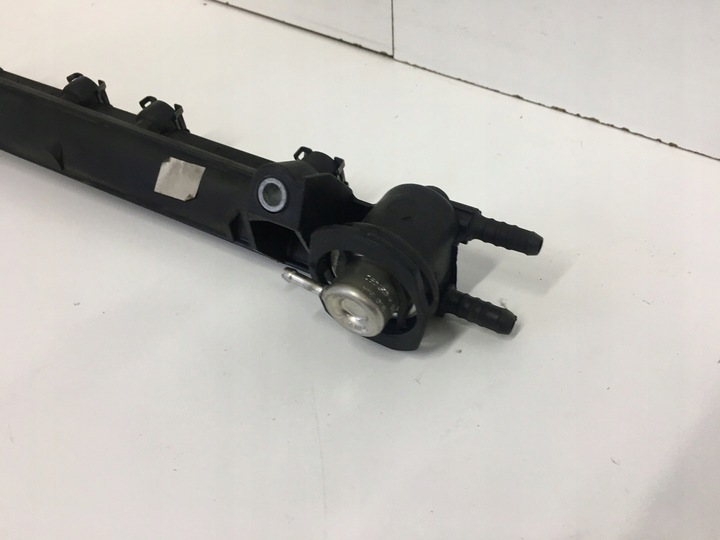 фото №16, Volkswagen оригінальний номер 06a133317a 037906031aa планка вприскувальний