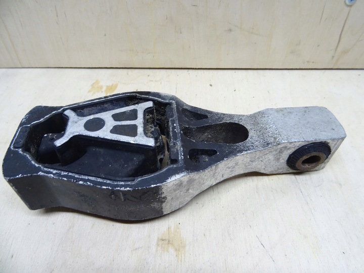 фото №3, Citroen peugeot лапи двигателя подушка 1.6 hdi 9805734780
