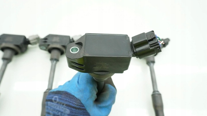 фото №5, Lexus es 300h vii катушка зажигания 90919-02277 2.5 h гибрид комплект 18r-