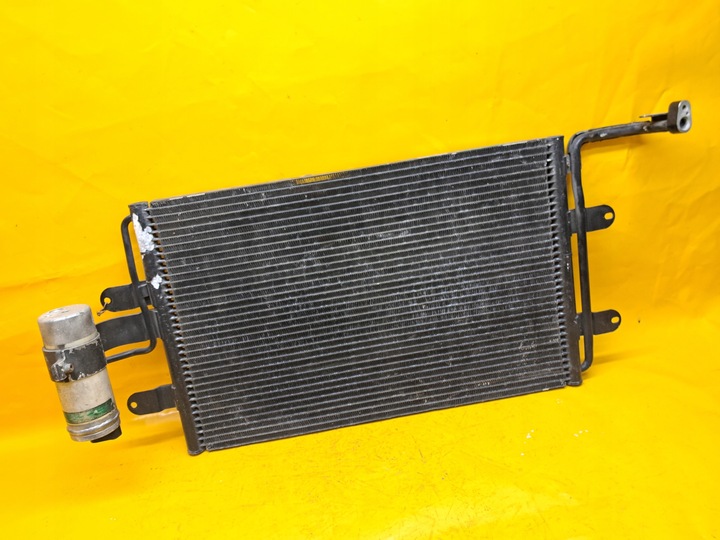 фото №1, Радиаторов кондиционера vw bora golf iv 1,6b 98-05r 1j0820411d