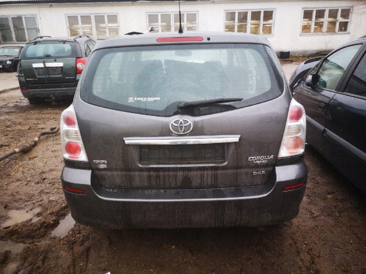 фото №8, Toyota corolla verso захист колектора 2007 2.2l 172710r020 17271-0r020