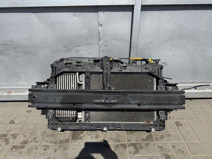 фото №13, Fiesta mk7 рестайлинг капот бампер pas радиатор лампы